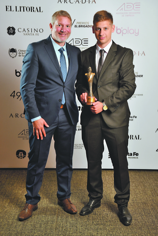 Nicolás y Lautaro Moore - Delbino
