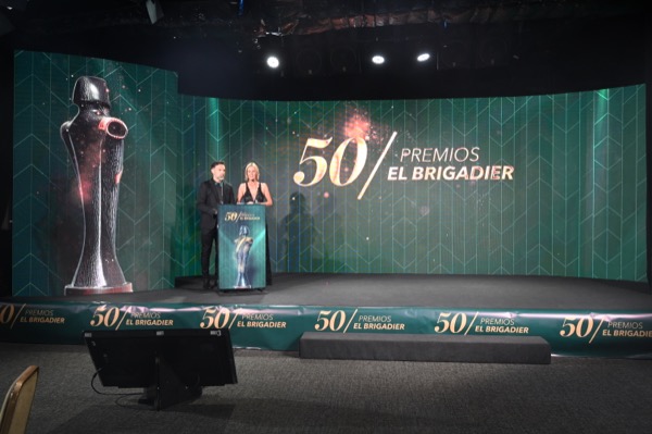 18 - Conductores en escenario 1